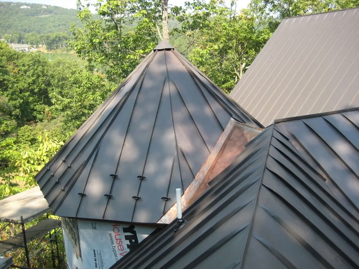 Professional Roof Tarp Installation by Craftsman Roofing in Montclare